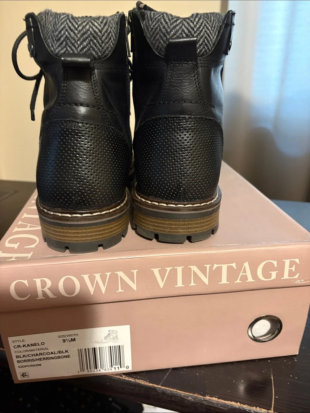 Crown Vintage Men’s Black Leather Lace-Up Boots